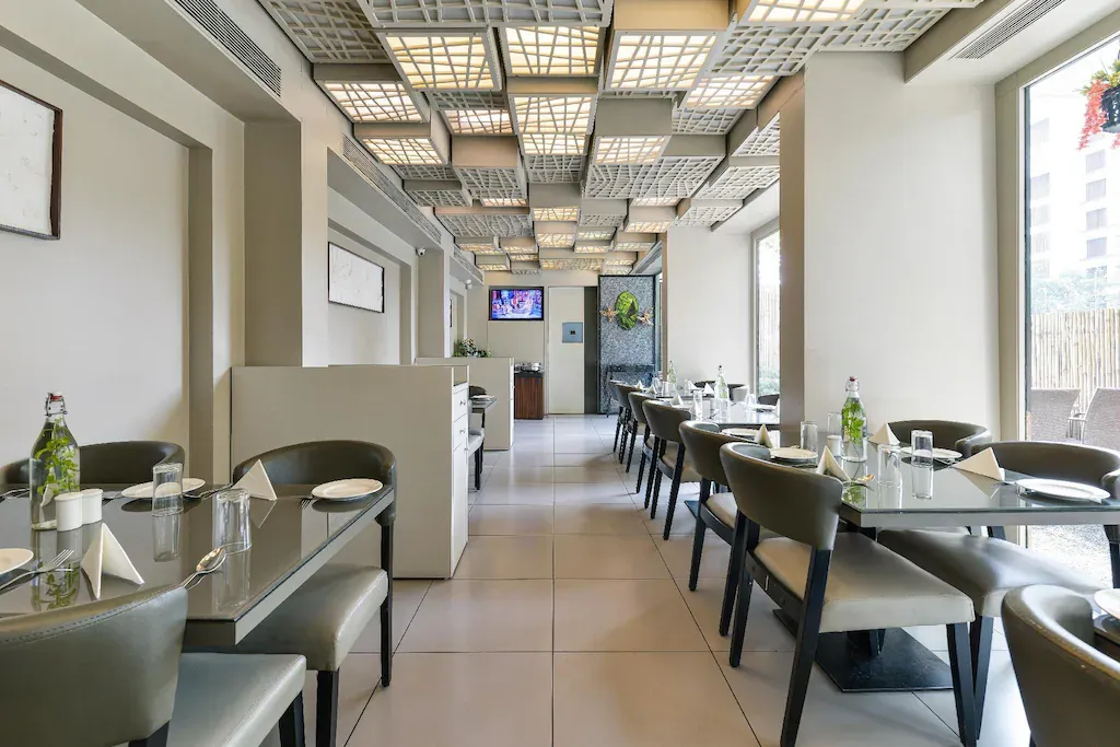 Dragonfly Hotel - The Art Hotel10.webp