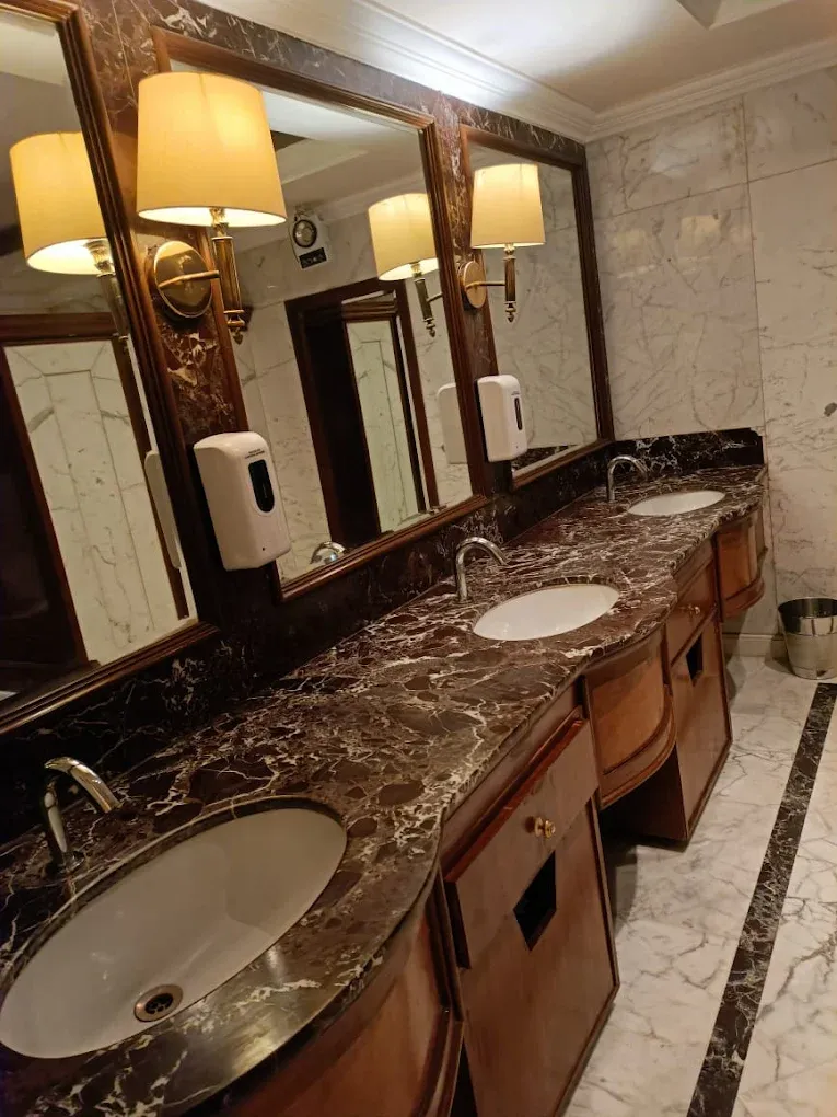 Eros Hotel New Delhi Nehru Place13.webp