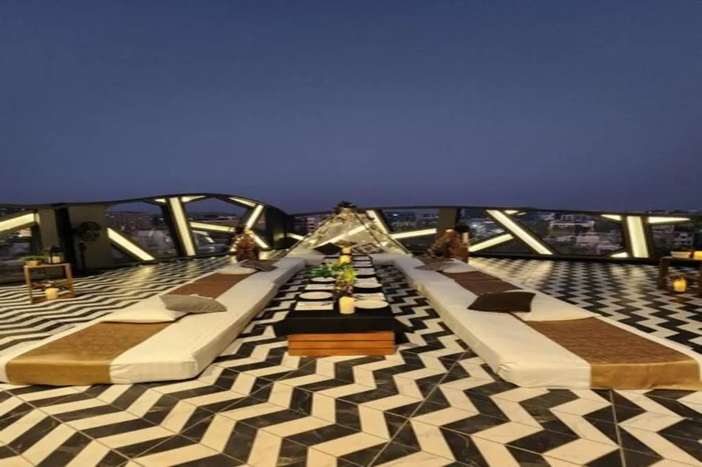 Dragonfly Hotel - The Art Hotel6.webp