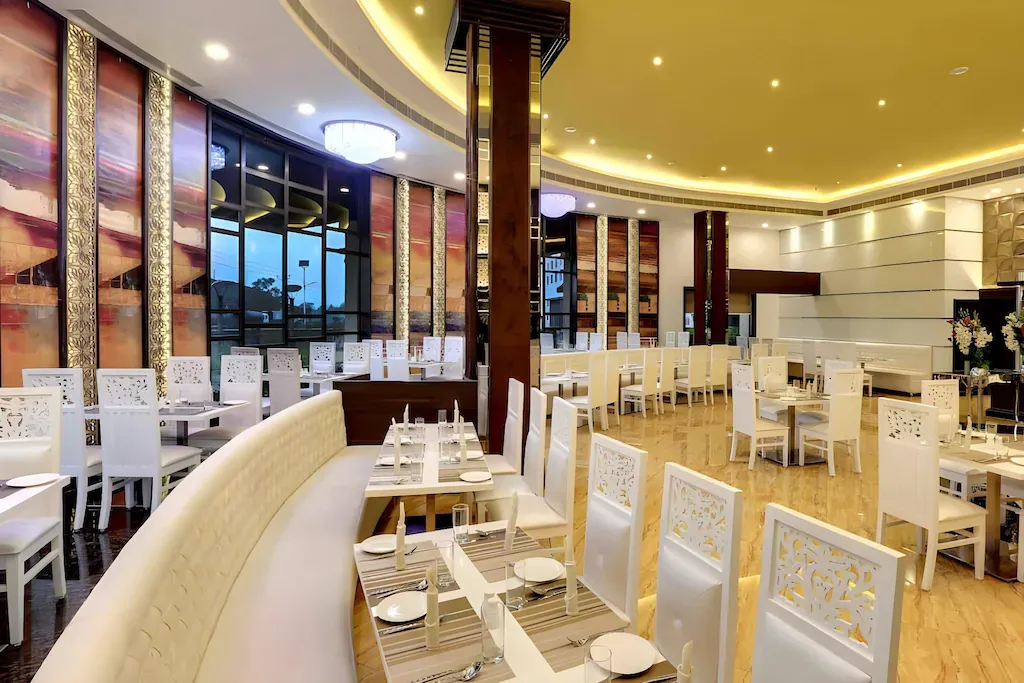 Golden Chariot The Boutique Hotel, Andheri14.webp