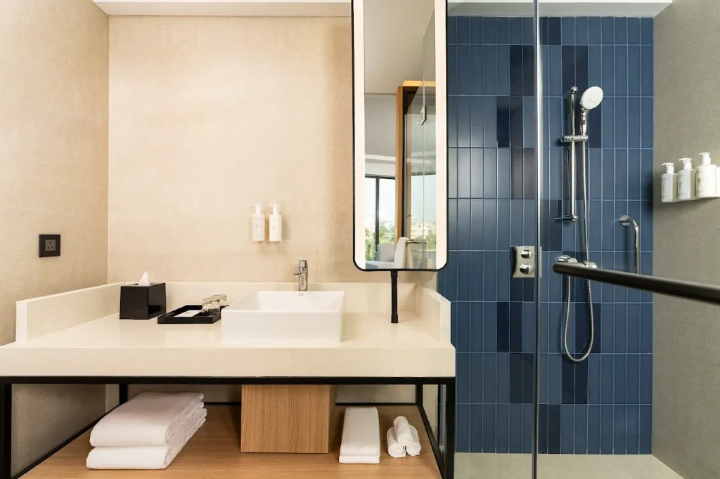 Hilton Garden Inn Mumbai International Airport3.webp