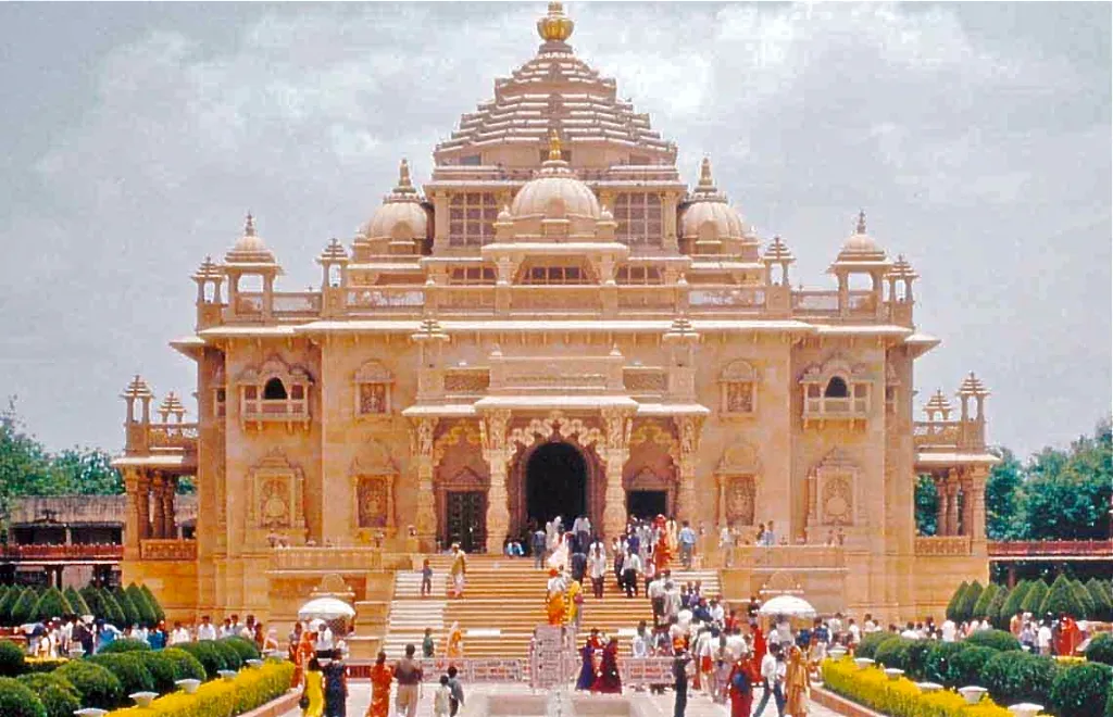 Akshardham_Gandhinagar_Gujarat.webp