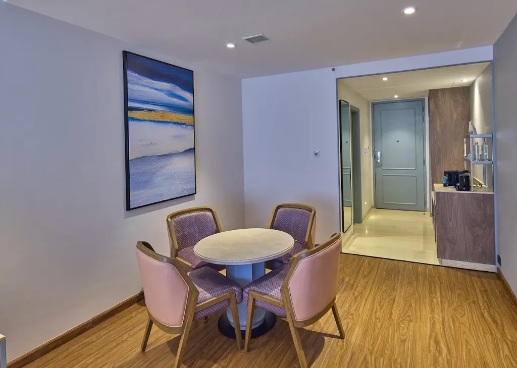 ICONIQA Hotel Mumbai International Airport11.webp