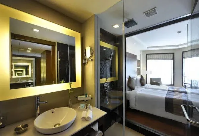 Novotel Mumbai Juhu Beach2.webp