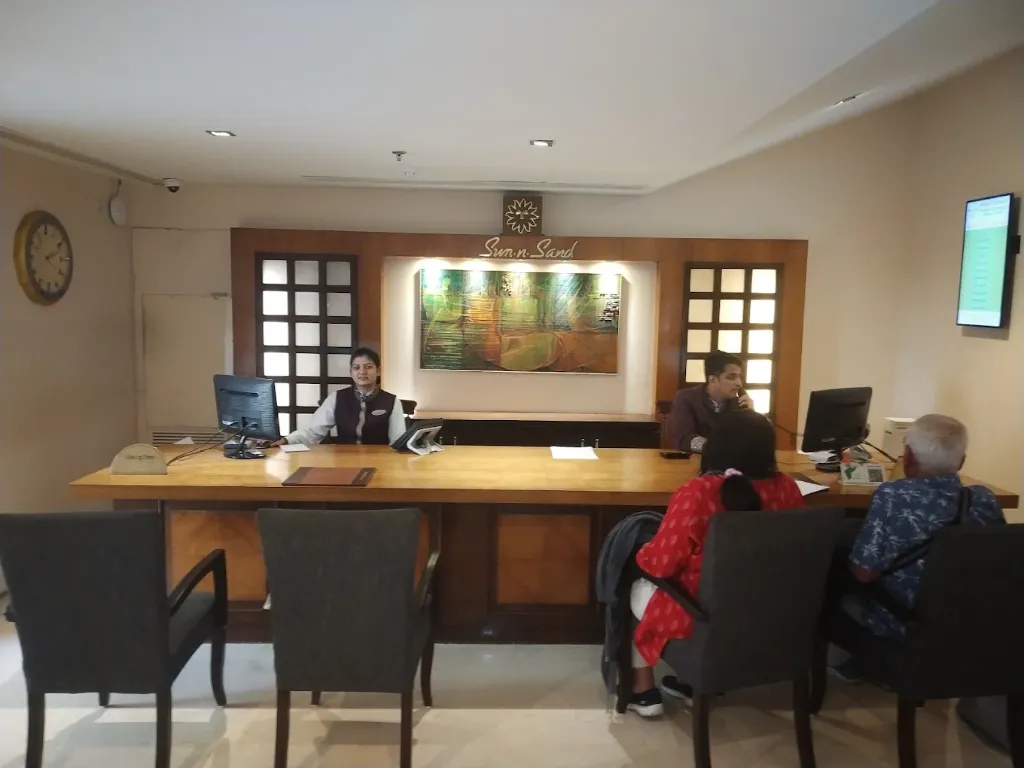 Sun-n-Sand Hotel11.webp