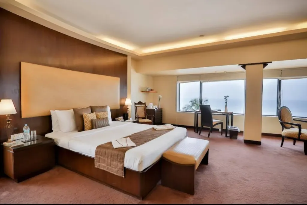 Sun-n-Sand Hotel19.webp