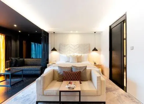 Sun-n-Sand Hotel9.webp