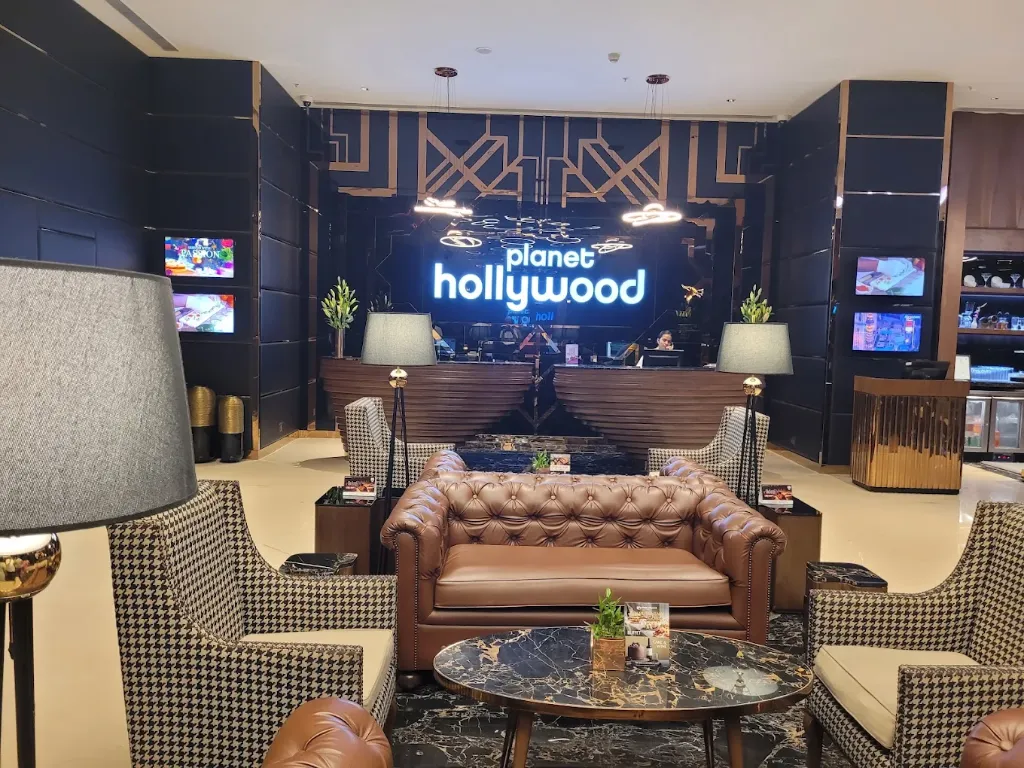 Planet Hollywood Thane City15.webp