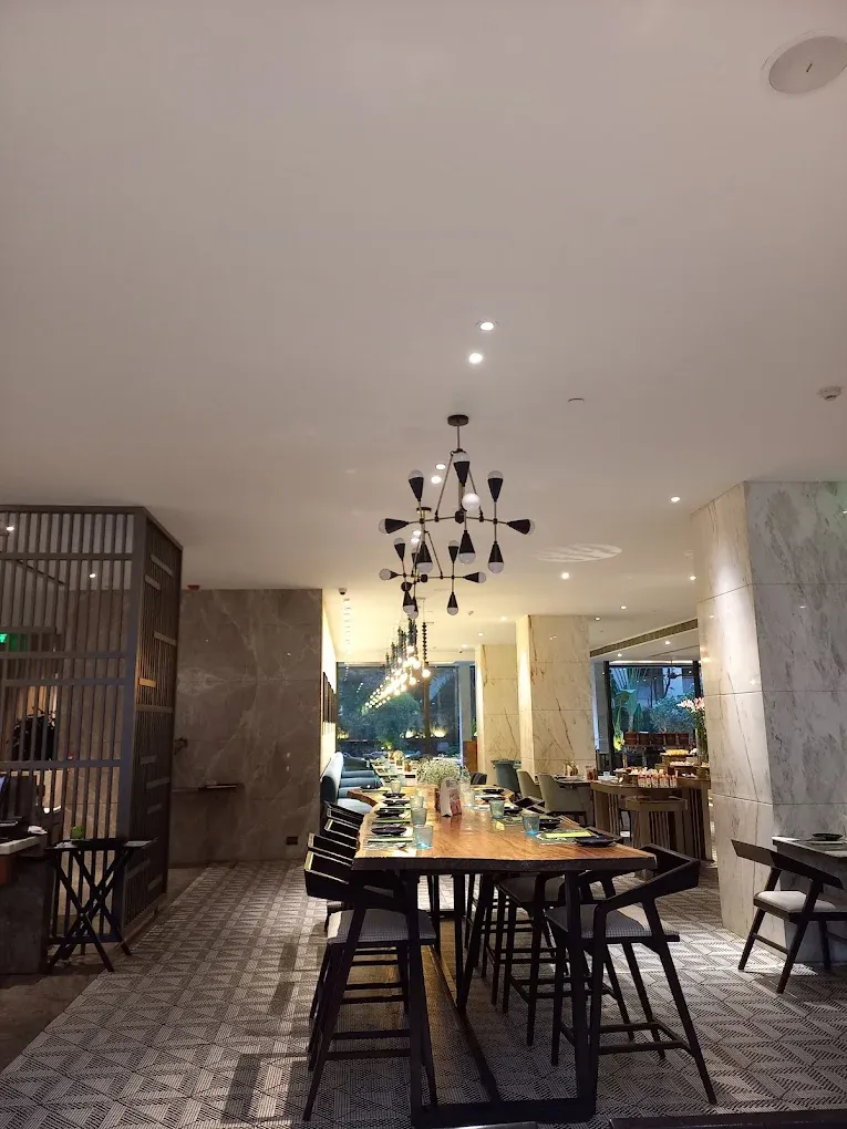 Radisson Blu Mumbai International Airport 10.webp