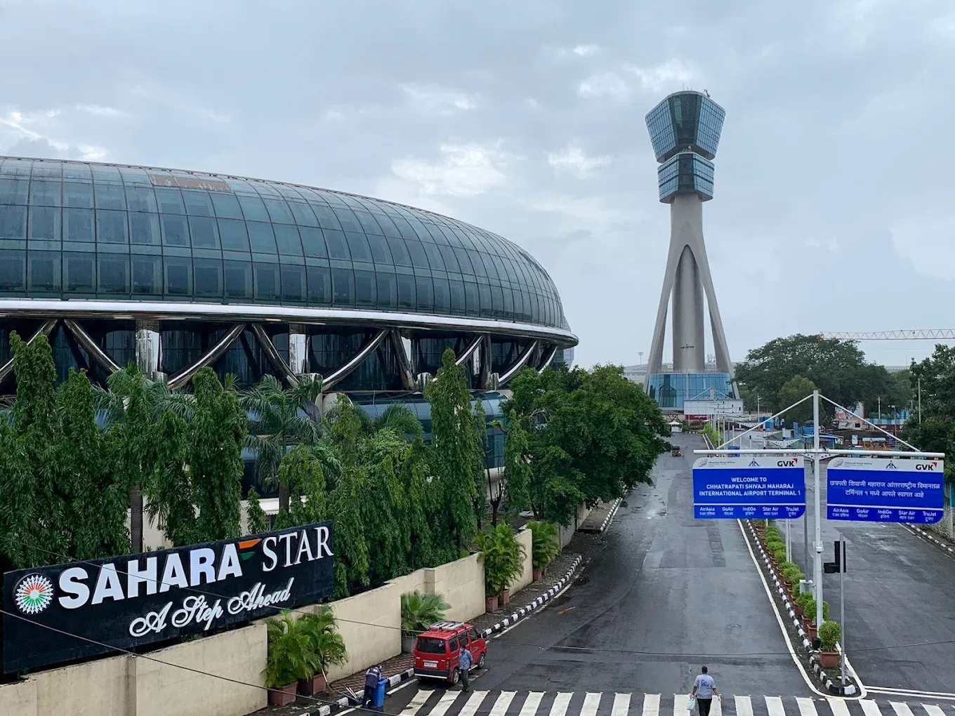 Hotel Sahara Star6.webp