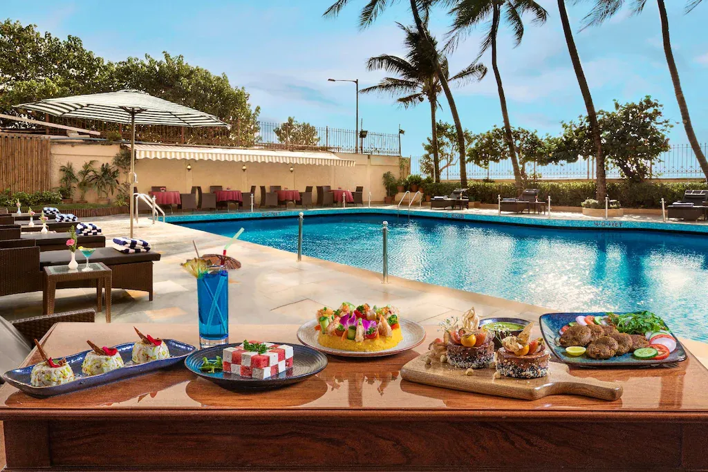 Ramada Plaza by Wyndham Palm Grove2.webp